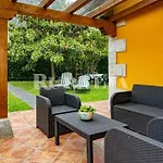 Ruralia Apto Rural Mirando Al Cuera Amarillo Piscina Apartamento *