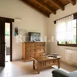 Ruralia Apto Rural Mirando Al Cuera Amarillo Piscina * Lledias